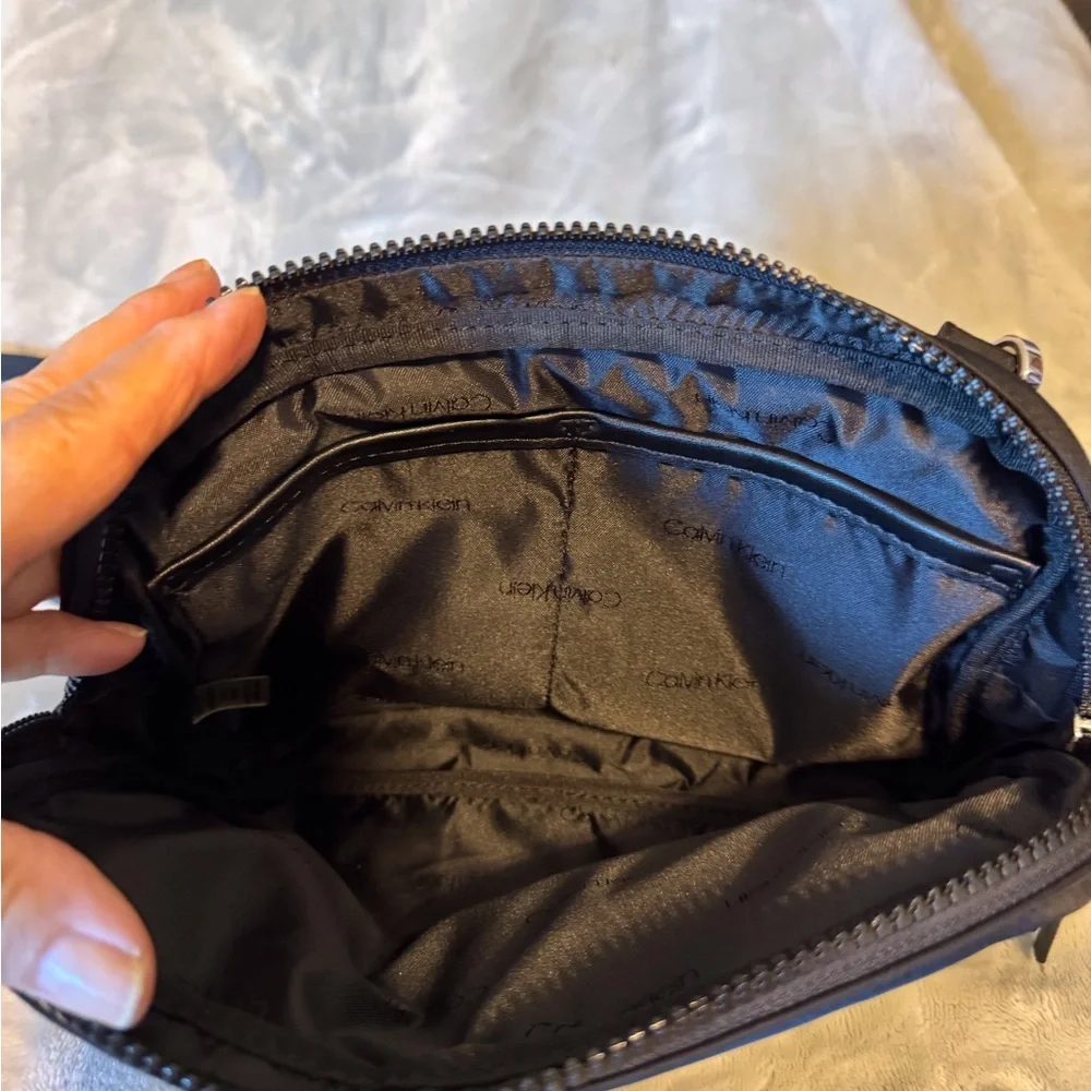 Calvin Klein Black Crossbody Bag Sleek Minimalist Design